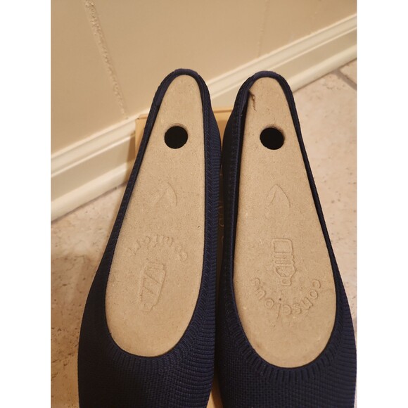 Vivaia "Tamia 2.0" Roundtoe Flats in Navy Blue Size 42 US 10.5 - Picture 4 of 11